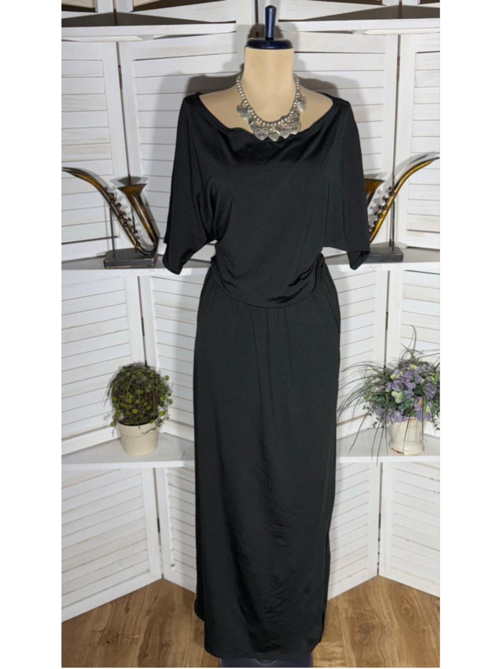 Vintage black maxi dress dolman sleeve pockets elastic waist whimsigoth alt punk
